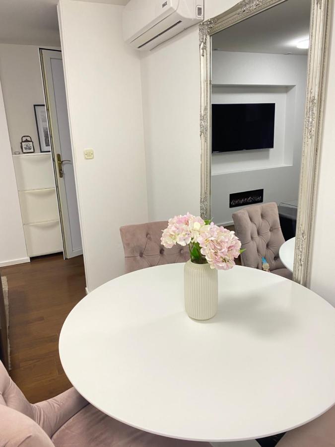 Sweet Flat With 2 Bedrooms Split Croatia Exterior foto